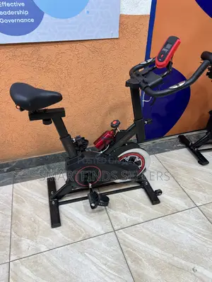 Durable Indoor Cycling Spin Bike for Gym and Personal Training