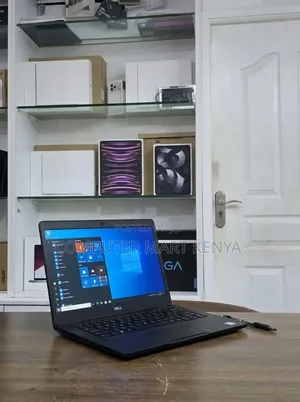 New Laptop Dell Latitude 7390 8GB Intel Core i5 SSD 256GB