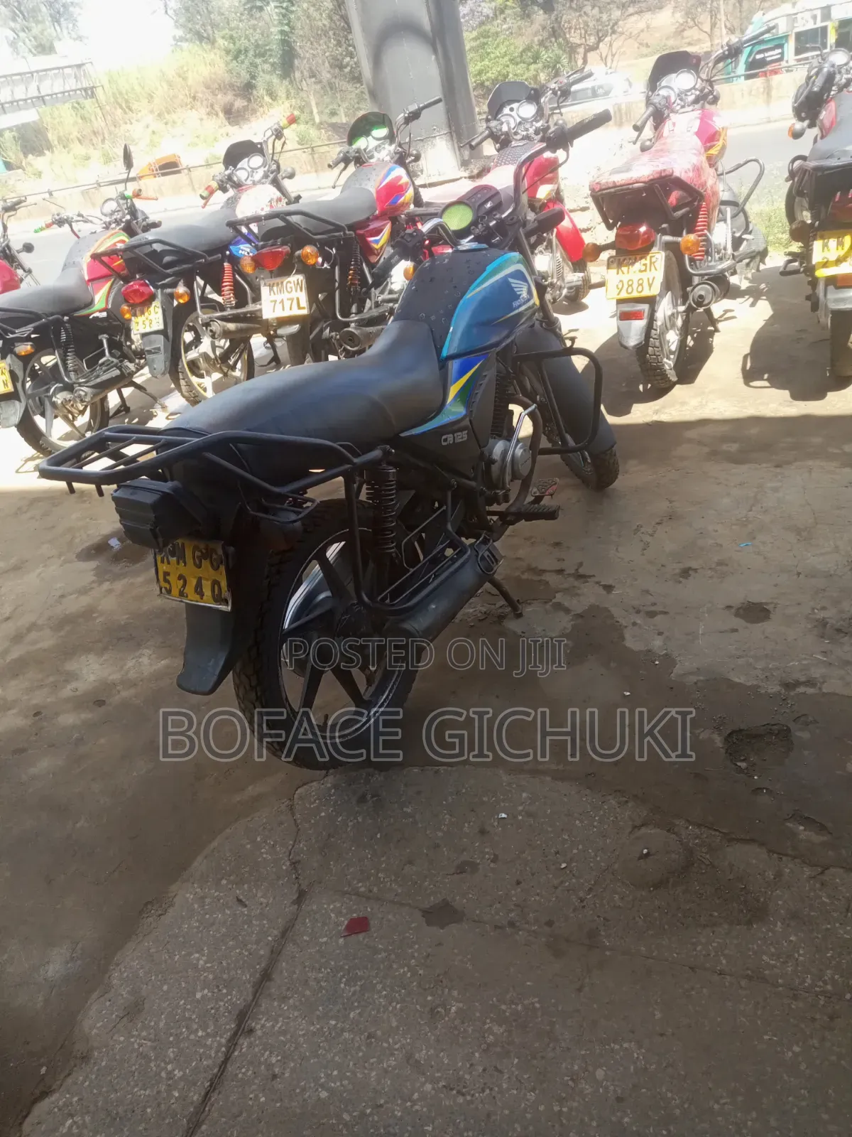 Honda CB 2024 Blue