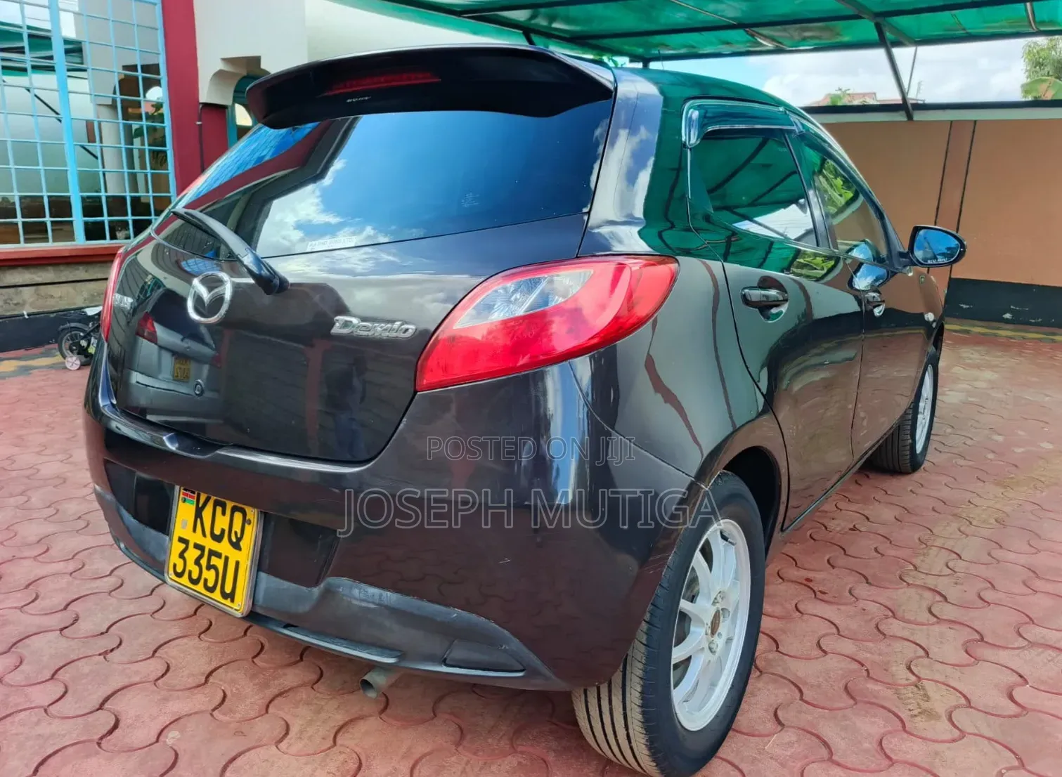 Mazda Demio 2011