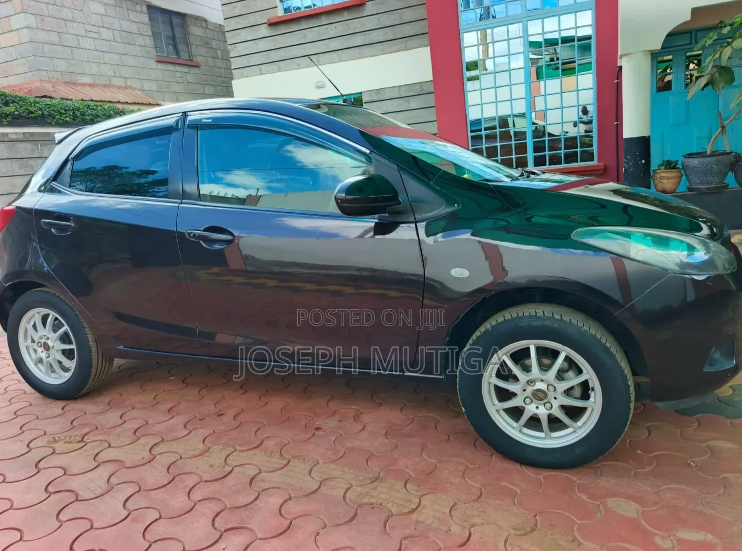 Mazda Demio 2011