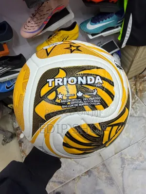 Trionda World Cup Ball With Gold Color