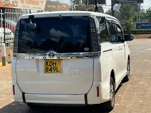 Toyota Voxy 2016 White