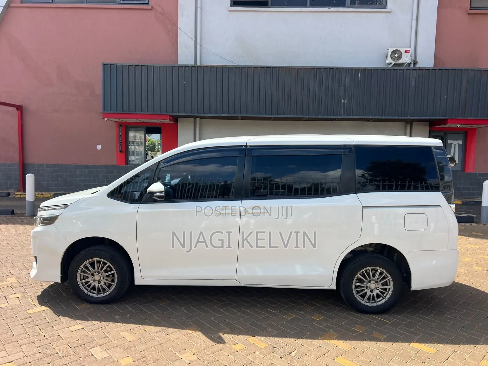 Toyota Voxy 2016 White