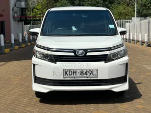 Toyota Voxy 2016 White