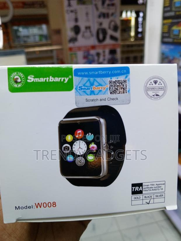 W008 Smartwatch With SIM Card and Storage Support - main view
