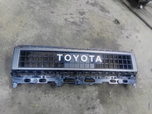 Prado J250 Grill - main view