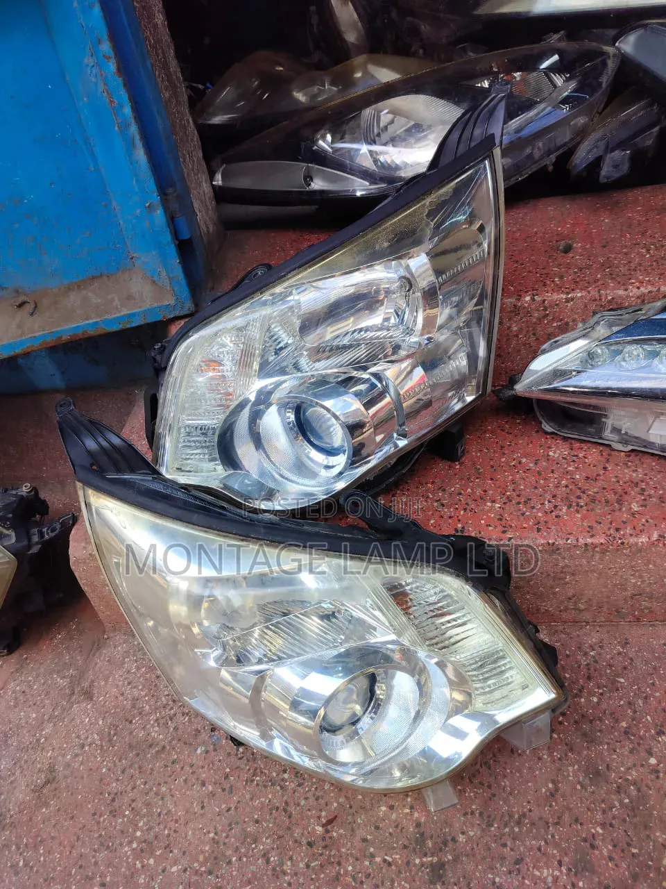 Toyota Noah 2012 Headlight
