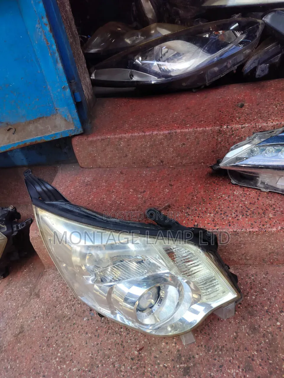 Toyota Noah 2012 Headlight