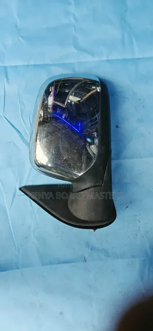 D Max Side Mirror