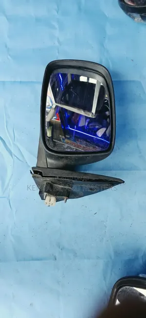 D Max Side Mirror