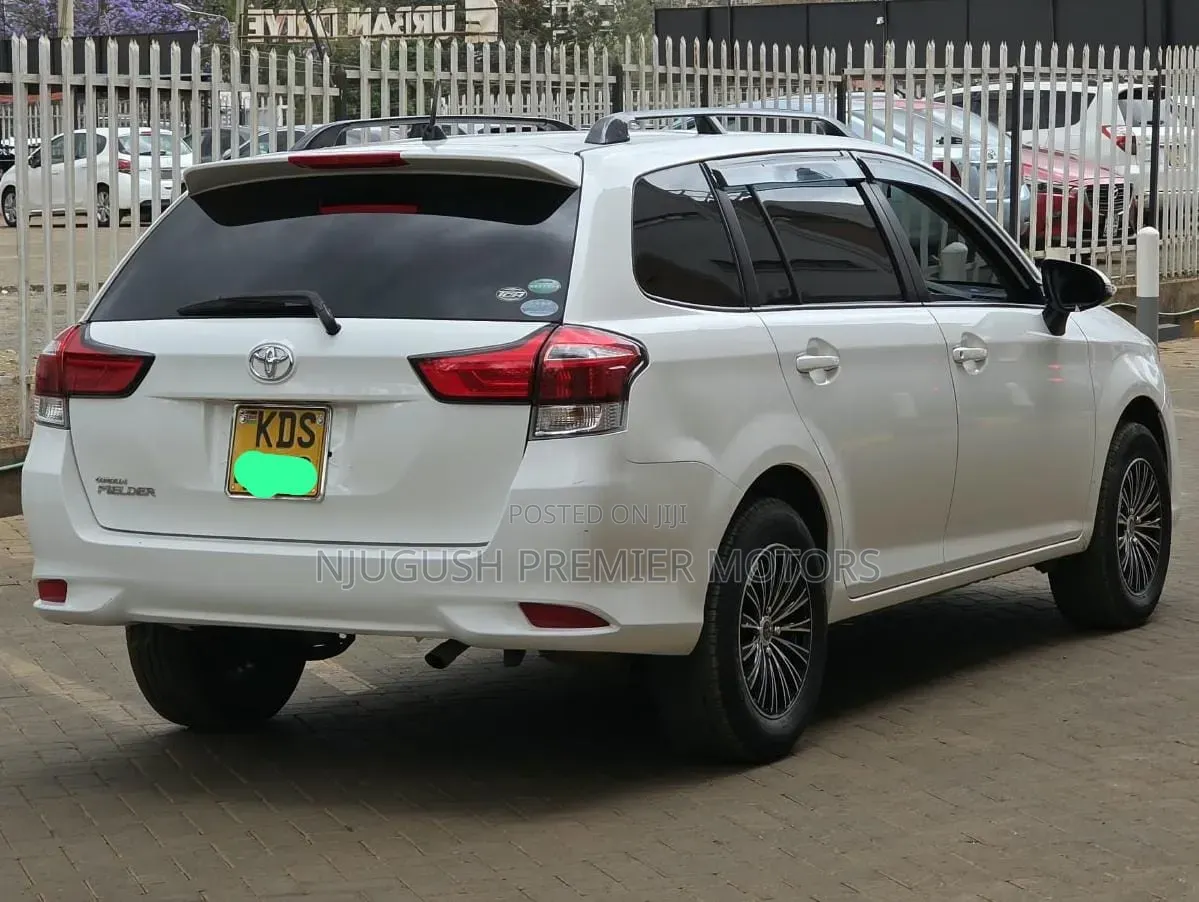 Toyota Corolla Fielder 2019 White
