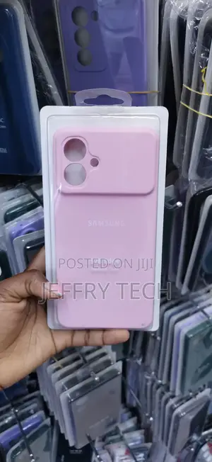 Pink Retail-Packaged Case Labeled "SAMSUNG S26 Edge Silicone Case".