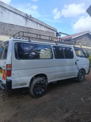 Toyota HiAce 1996 White