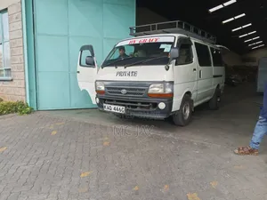 Toyota HiAce 1996 White