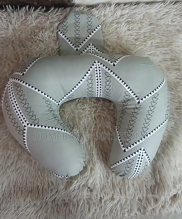 Nursing Pillow - thumbnail 6