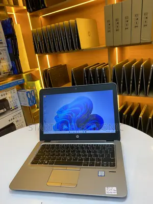 Laptop HP EliteBook 820 G3 8GB Intel Core i5 SSD 256GB