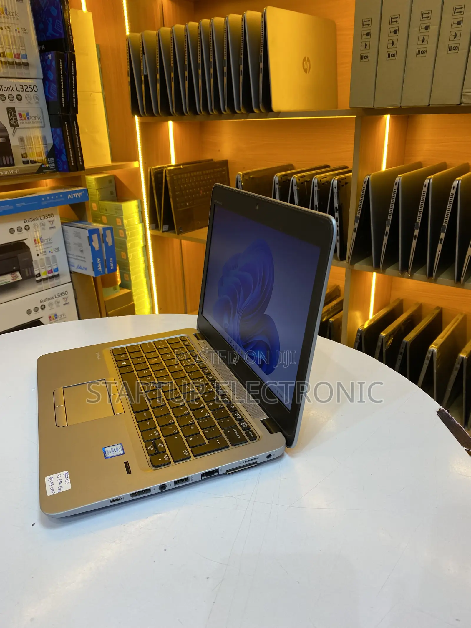 Laptop HP EliteBook 820 G3 8GB Intel Core i5 SSD 256GB