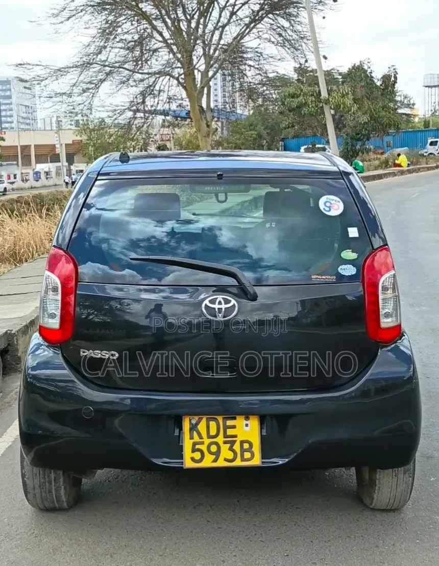 Toyota Passo 2014 Black