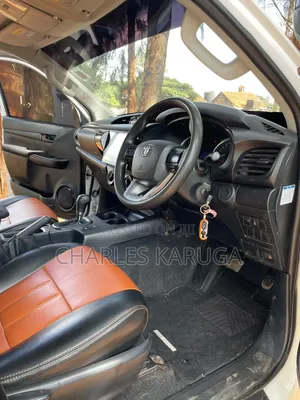 Toyota Hilux 2017 White