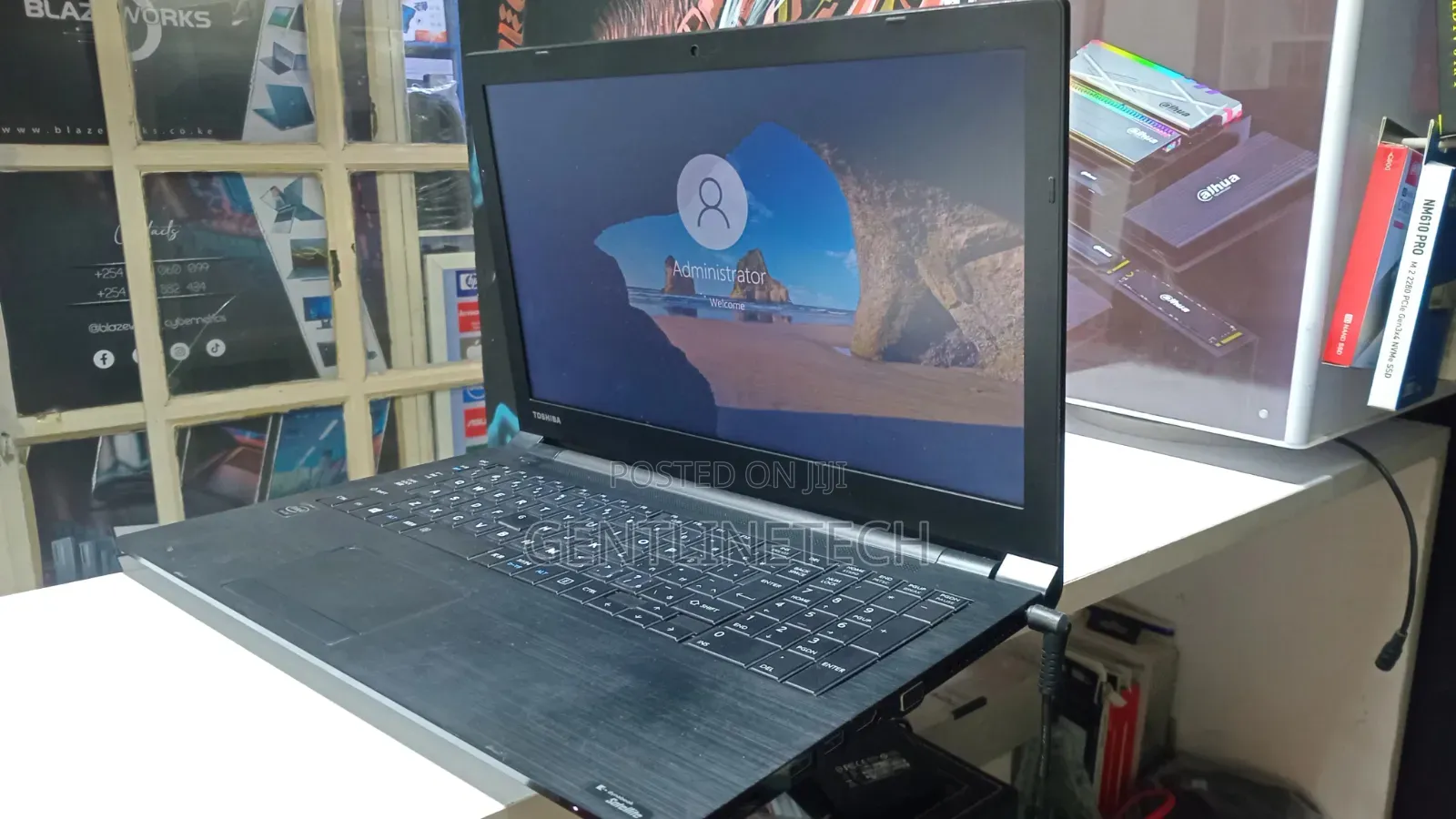 Laptop Toshiba 4GB Intel Celeron HDD 500GB