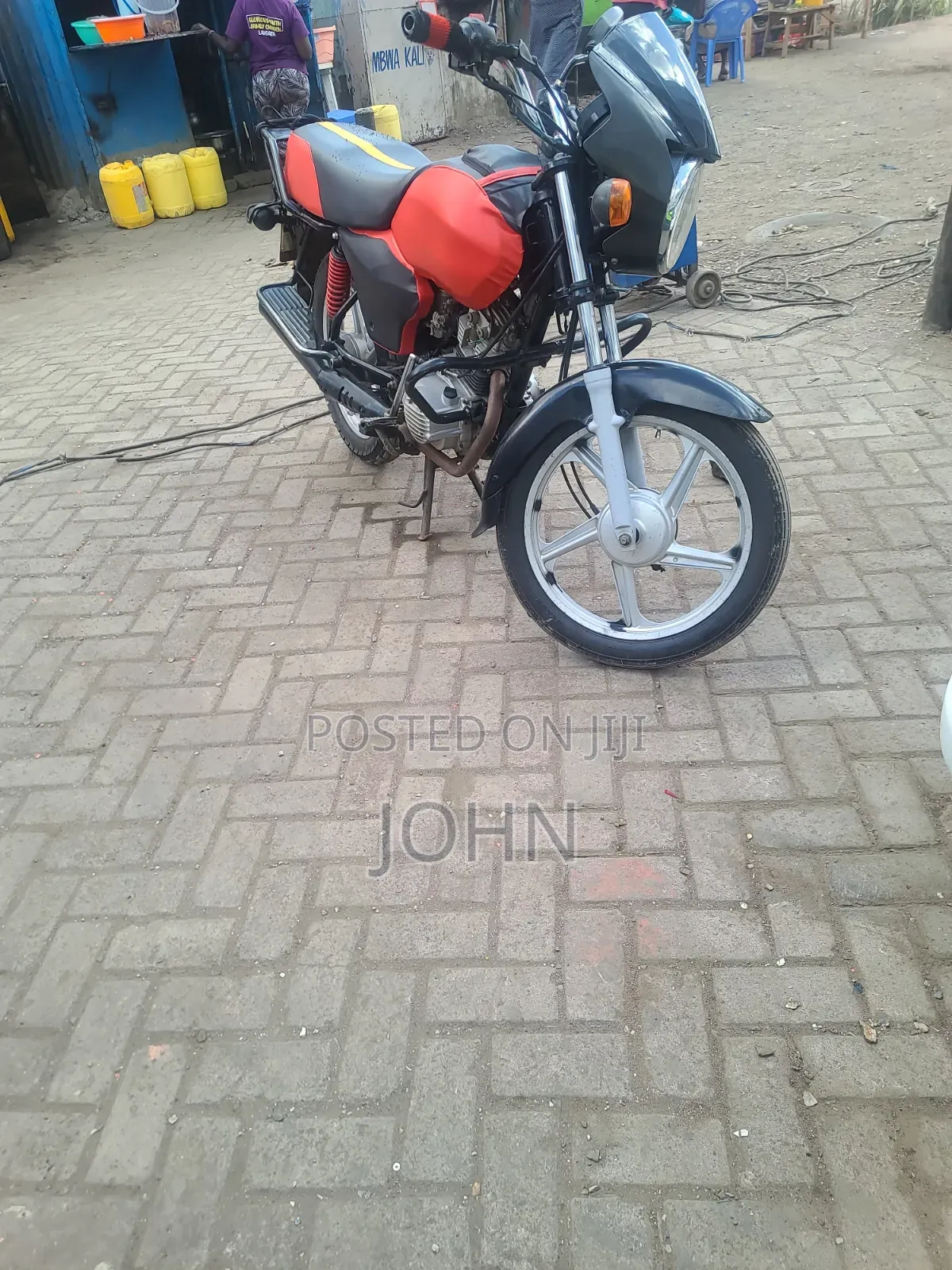 TVS HLX 125 2023 Black