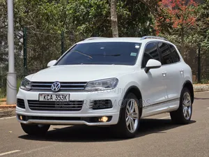 Volkswagen Touareg TDI Executive 2012 White