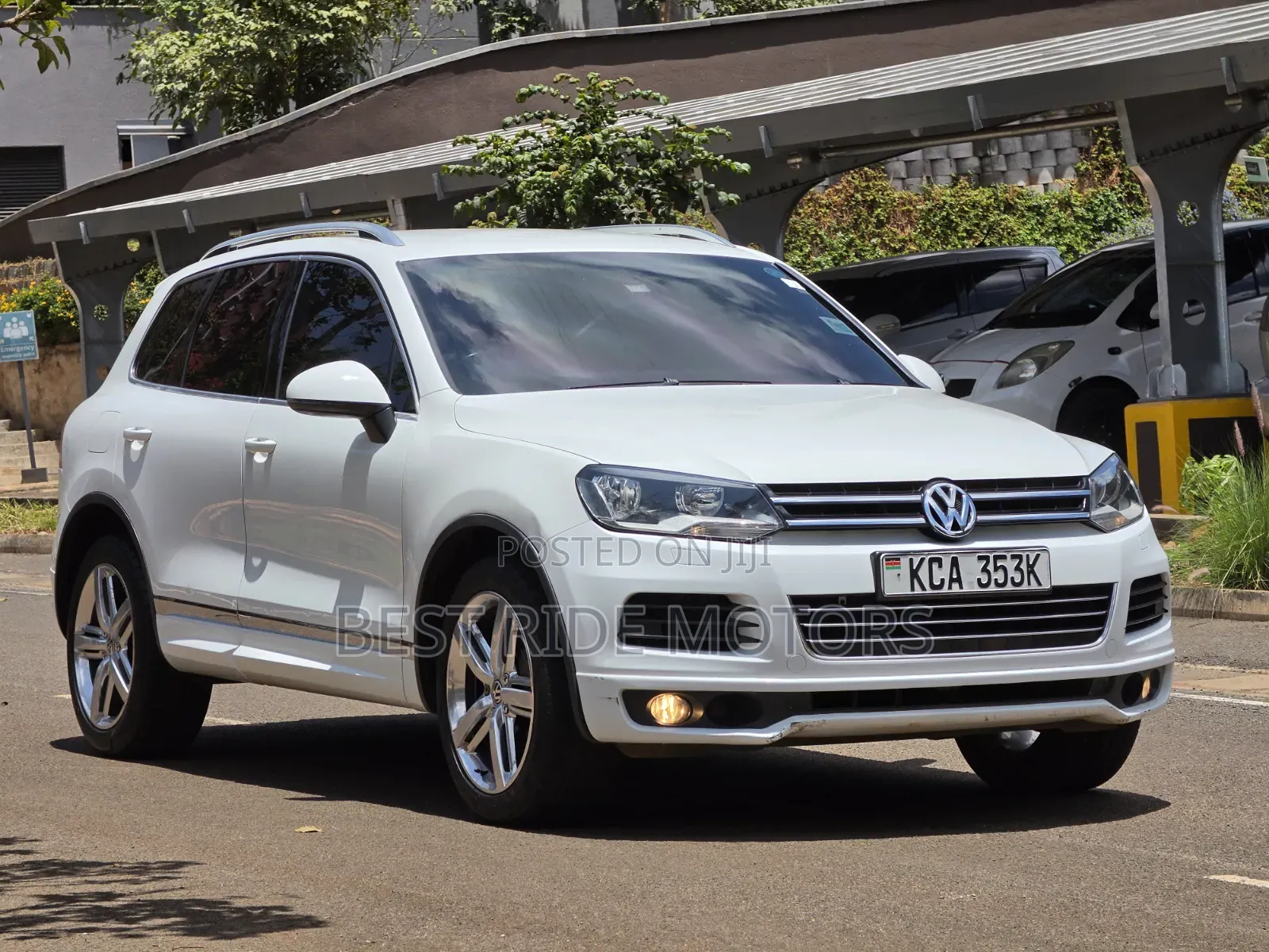 Volkswagen Touareg TDI Executive 2012 White