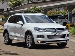Volkswagen Touareg TDI Executive 2012 White