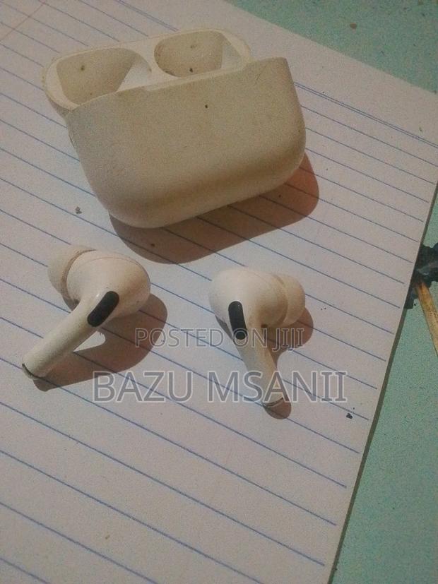Headphones - thumbnail 2