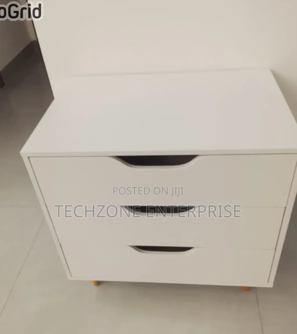 Stylish 3 Drawer Imported Executive Bed Side Drawer Cabinet 
