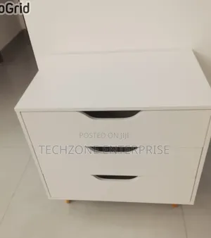 Stylish 3 Drawer Imported Executive Bed Side Drawer Cabinet 