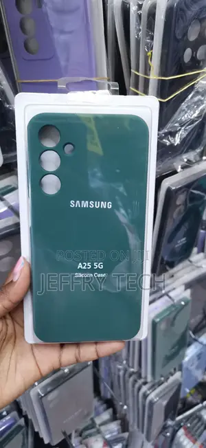 Dark Green Silicone Phone Case Specifically for Vivo Y18 Smartphone.