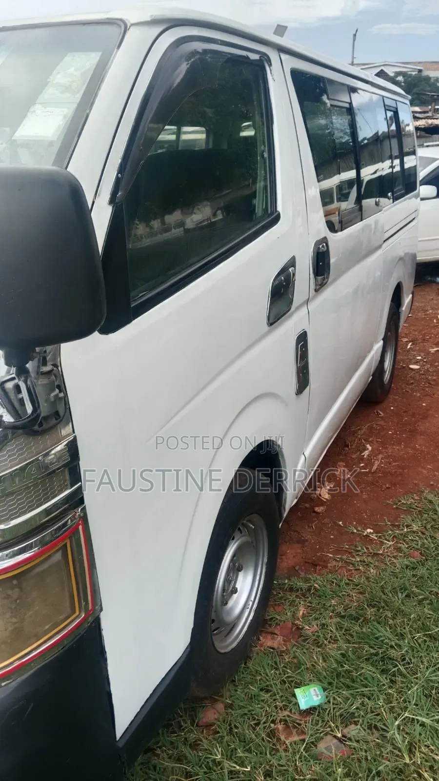 Toyota HiAce 2012 White