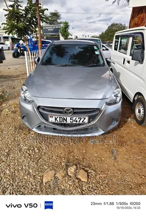 Mazda Demio 2016 Silver