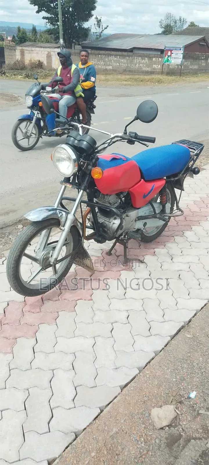 Bajaj Boxer 2024 Red