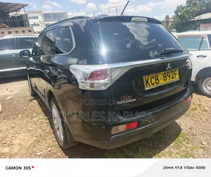 Mitsubishi Outlander 2014 Black