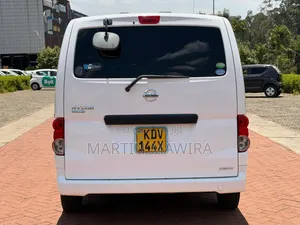 Nissan NV200 2018 White