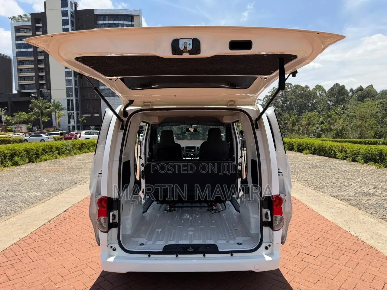 Nissan NV200 2018 White