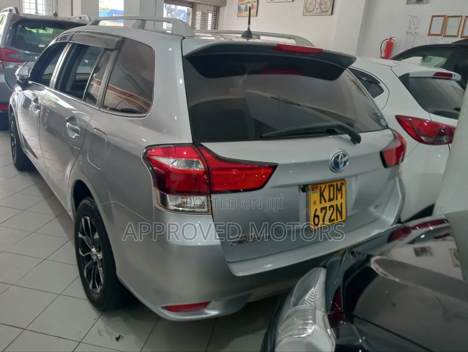 Toyota Corolla Fielder 2015 Silver