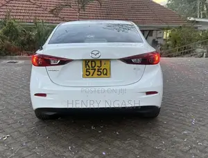 Mazda Axela 2015 White