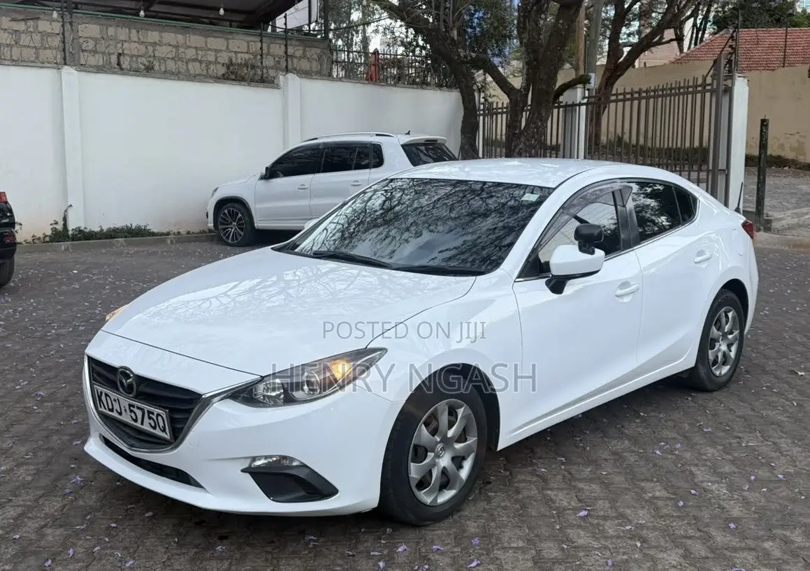 Mazda Axela 2015 White