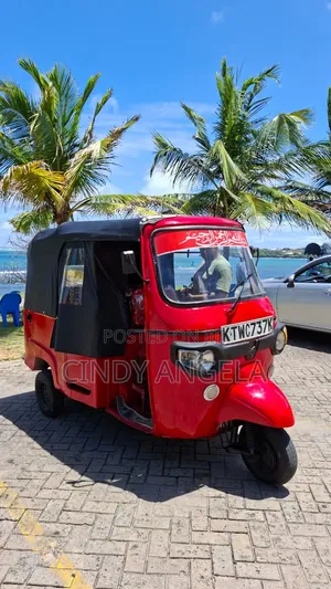 Piaggio 2024 Red
