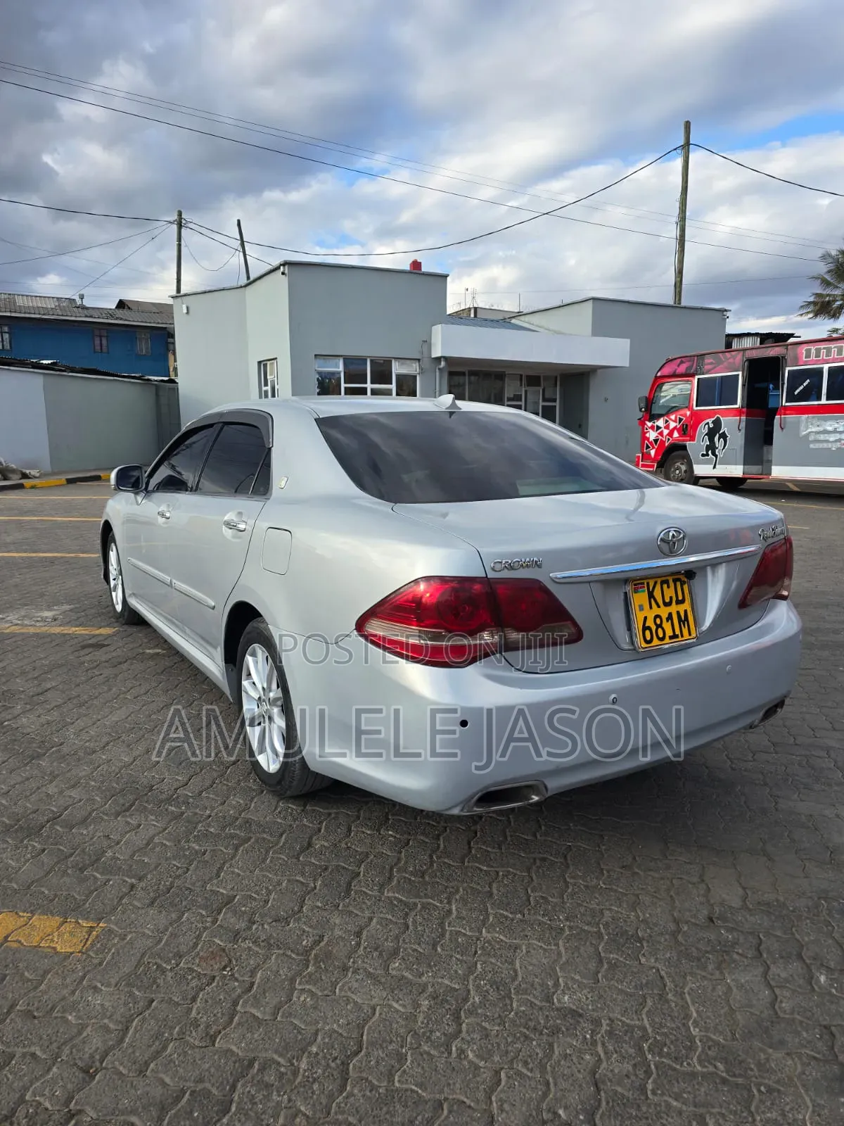 Toyota Crown 2011 Silver