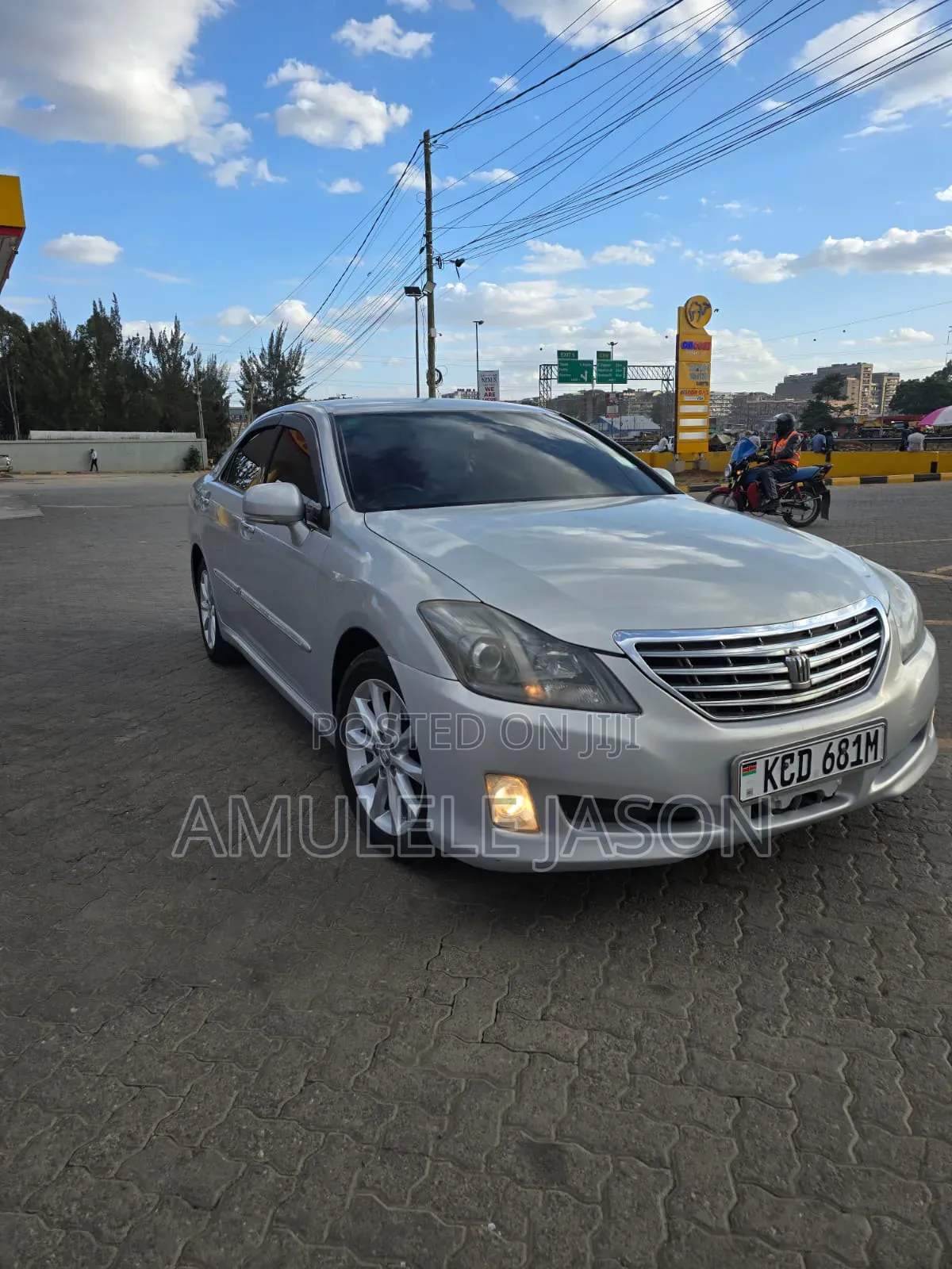 Toyota Crown 2011 Silver