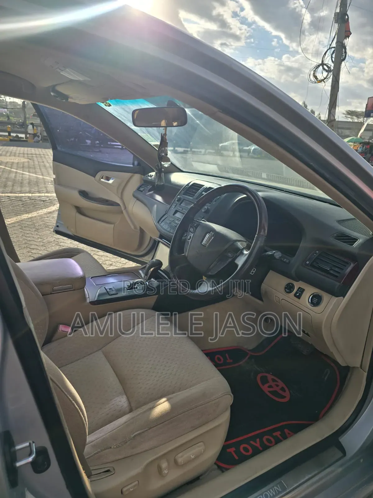 Toyota Crown 2011 Silver