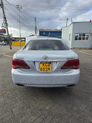 Toyota Crown 2011 Silver