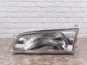 Head Lamp / Light Toyota Sprinter Ae 110 1996 - 1997