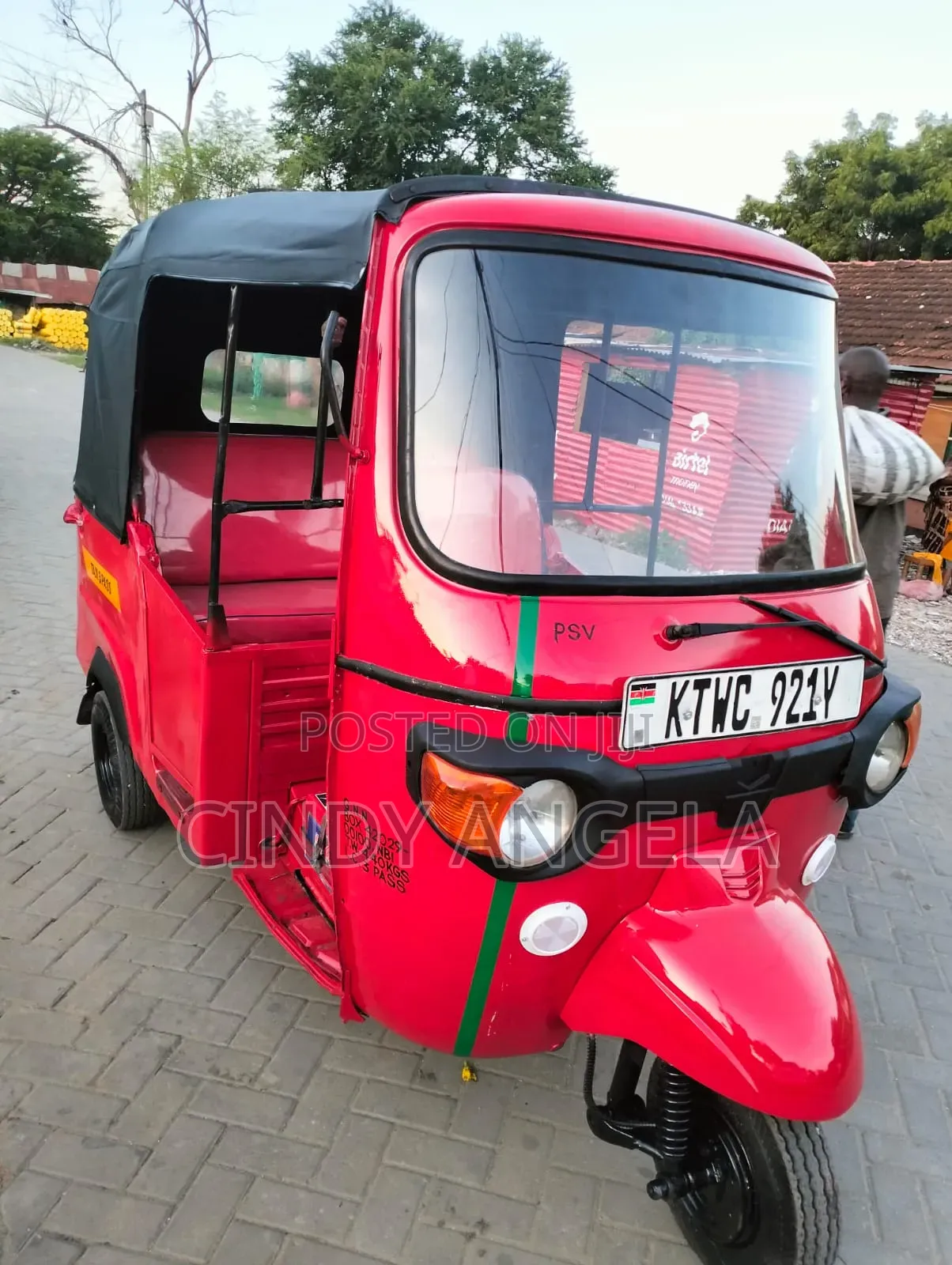 Piaggio 2024 Red