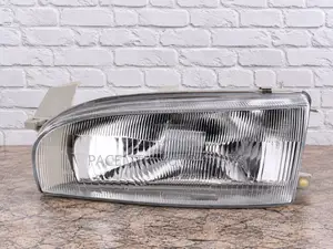 Head Lamp / Light Toyota Corola Ae 100 / Ae 101 Sprinter 1990/1993